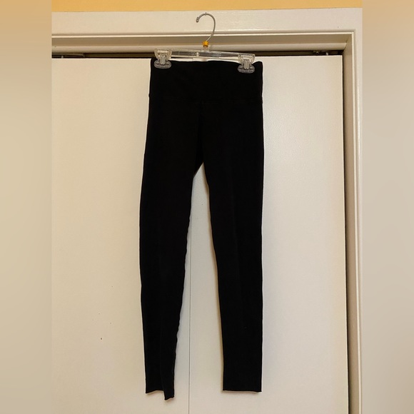 Aritzia Black Leggings - Picture 1 of 5